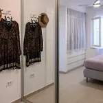 Pretty Green Apartment