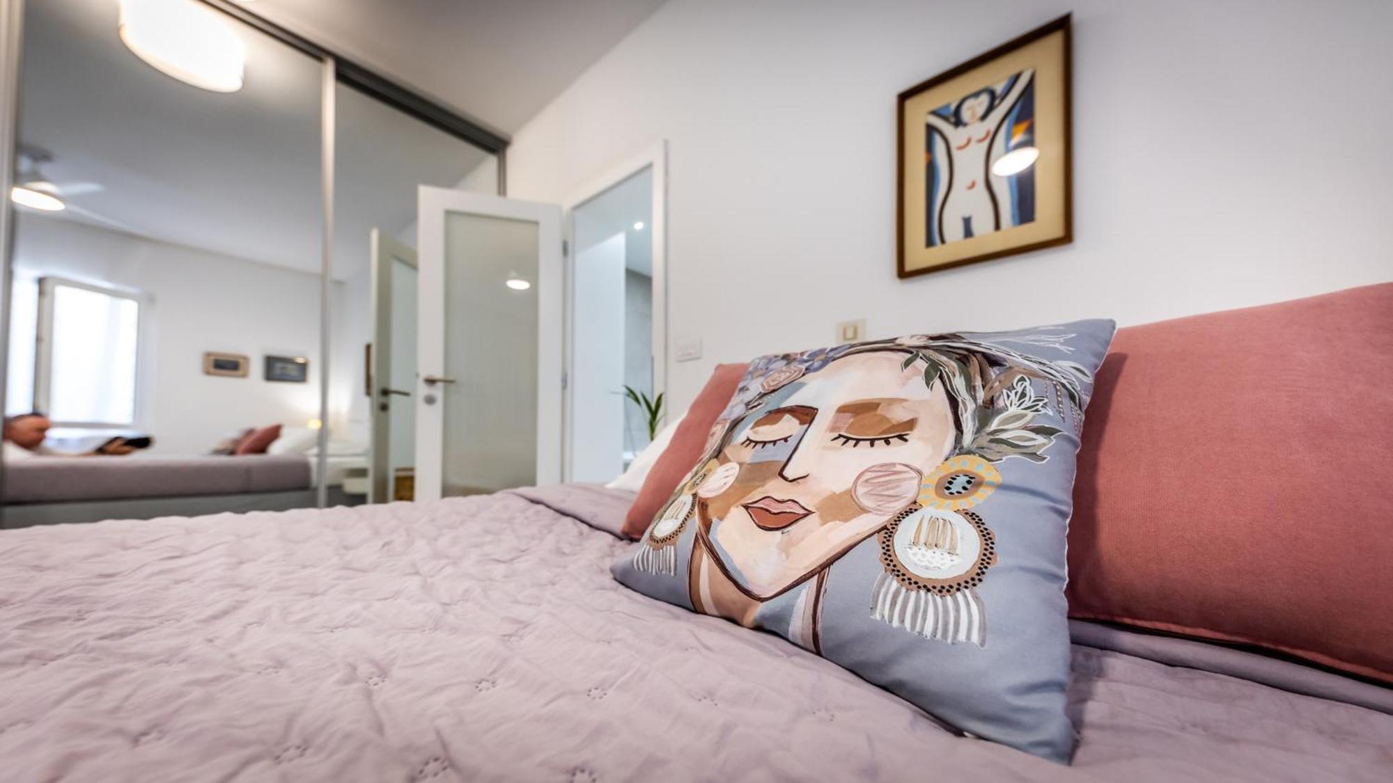 Apartment Pretty